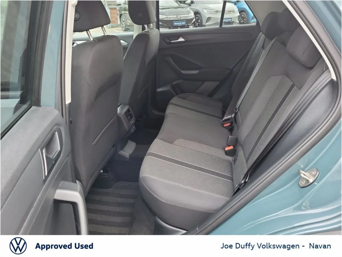 Volkswagen T-Roc SUV, Petrol, 2023, Blue