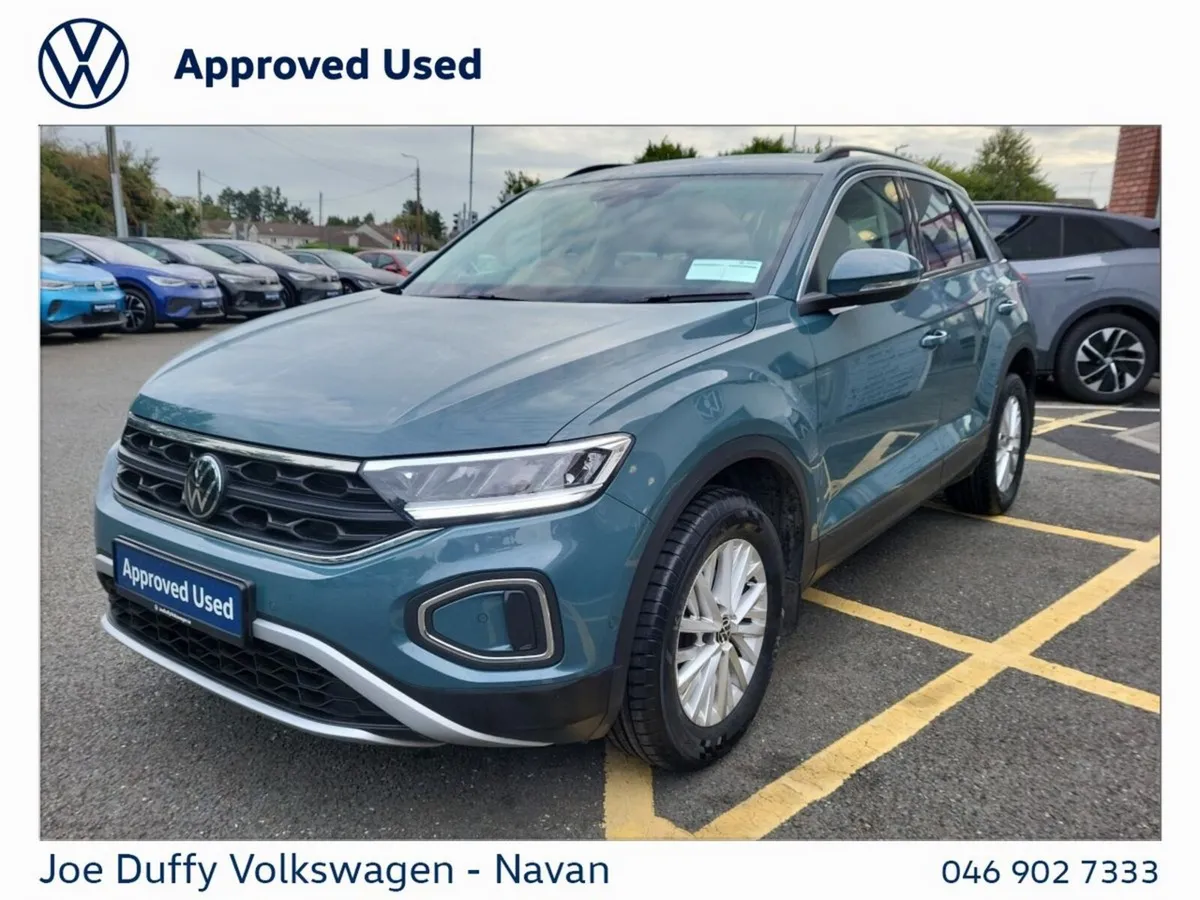 Volkswagen T-Roc SUV, Petrol, 2023, Blue