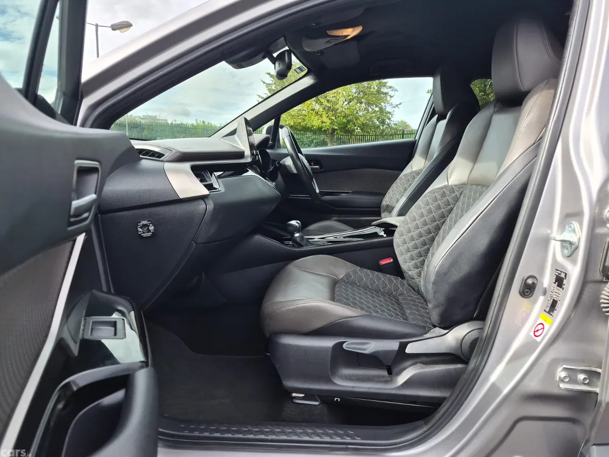 Toyota C-HR Hatchback, Petrol Hybrid, 2020, Grey