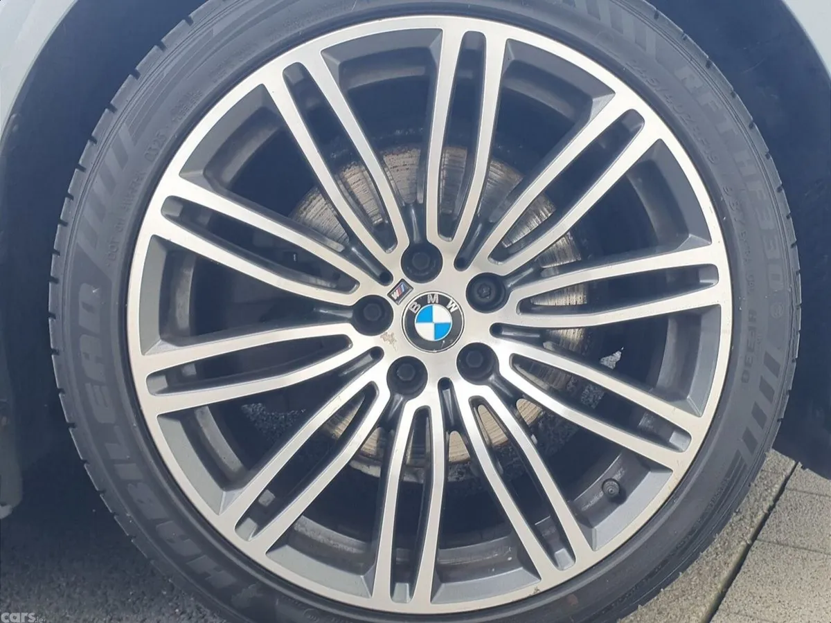BMW 5-Series Saloon, Diesel, 2019, Blue