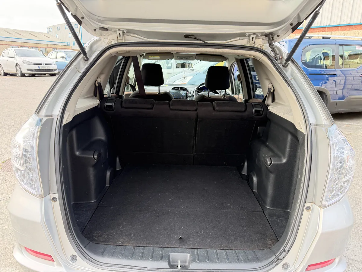 Honda Fit Hatchback, Petrol Hybrid, 2013, Silver