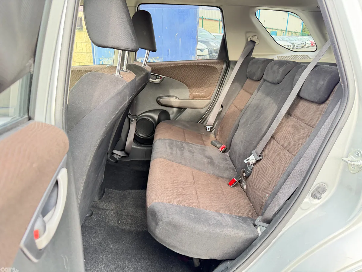 Honda Fit Hatchback, Petrol Hybrid, 2013, Silver
