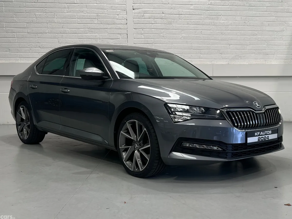 Skoda Superb Hatchback, Diesel, 2024, Grey