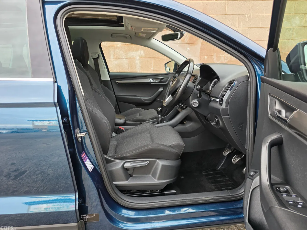 Skoda Karoq Estate/Jeep, Petrol, 2019, Blue