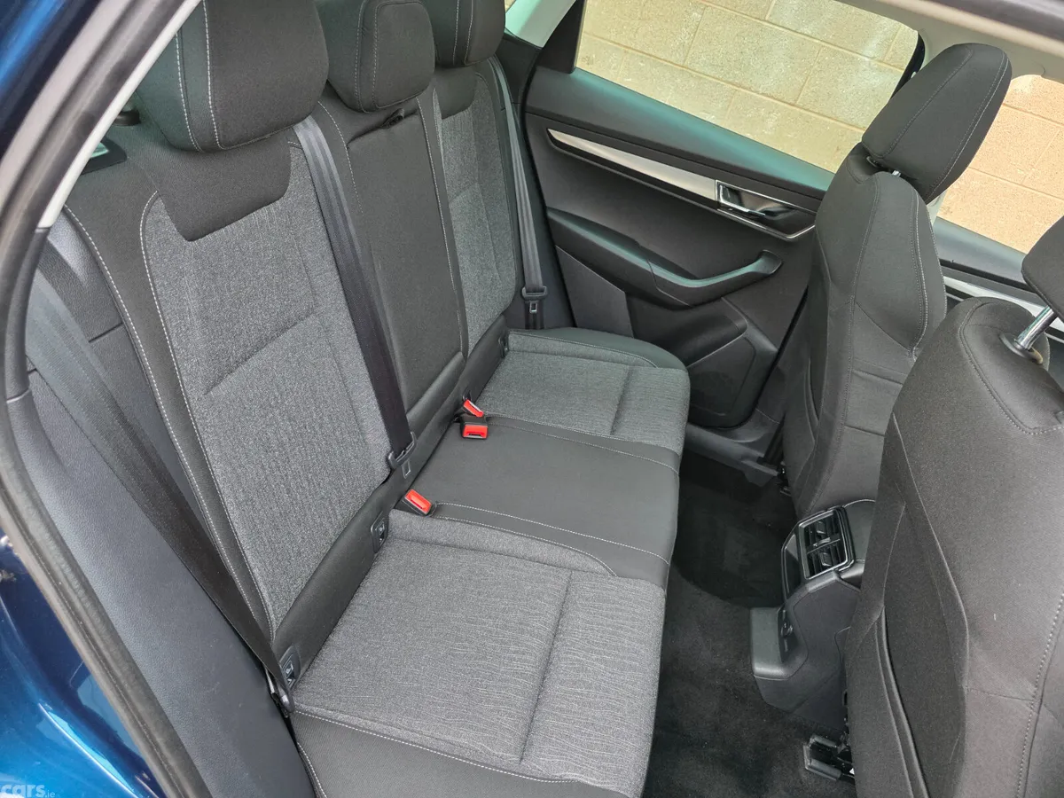 Skoda Karoq Estate/Jeep, Petrol, 2019, Blue