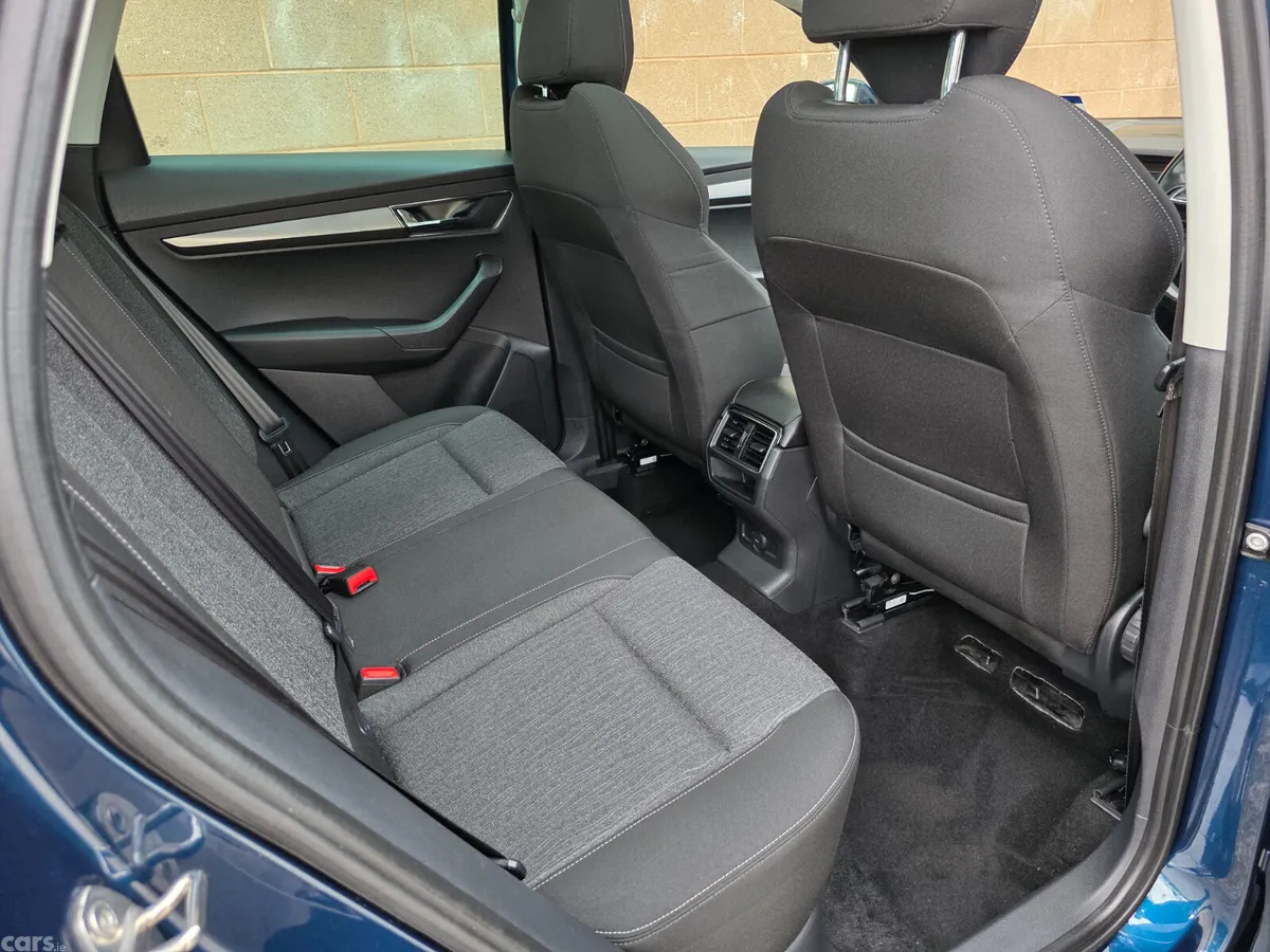 Skoda Karoq Estate/Jeep, Petrol, 2019, Blue