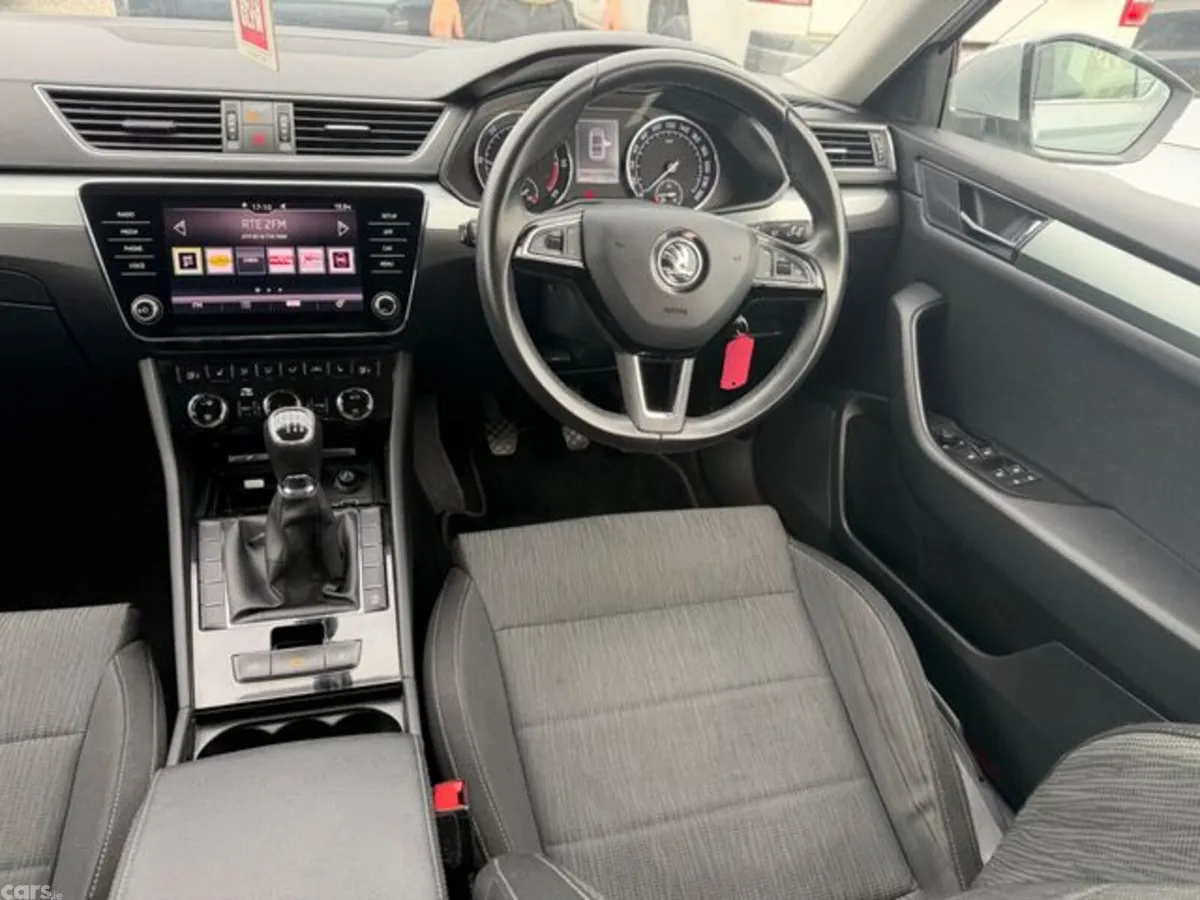 Skoda Superb Saloon, Diesel, 2019, Grey