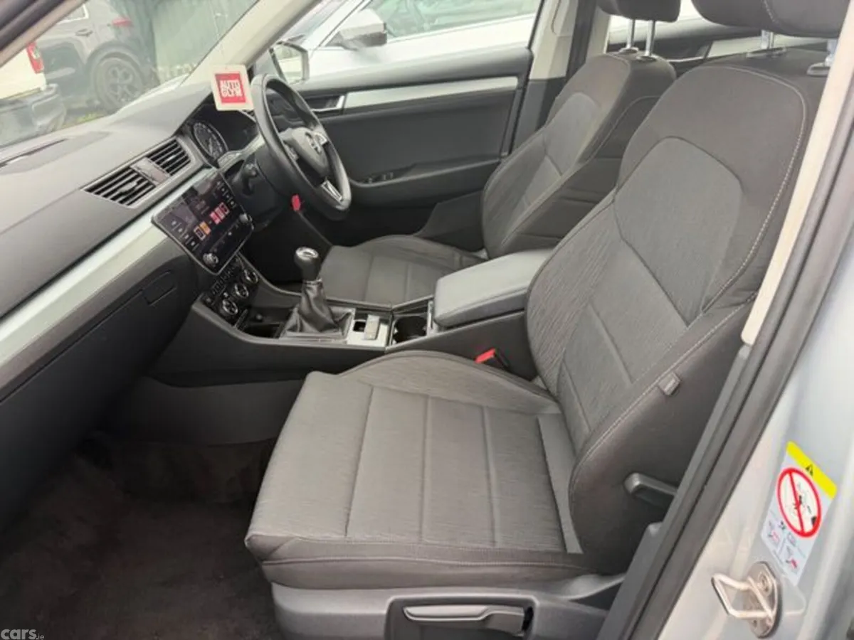 Skoda Superb Saloon, Diesel, 2019, Grey