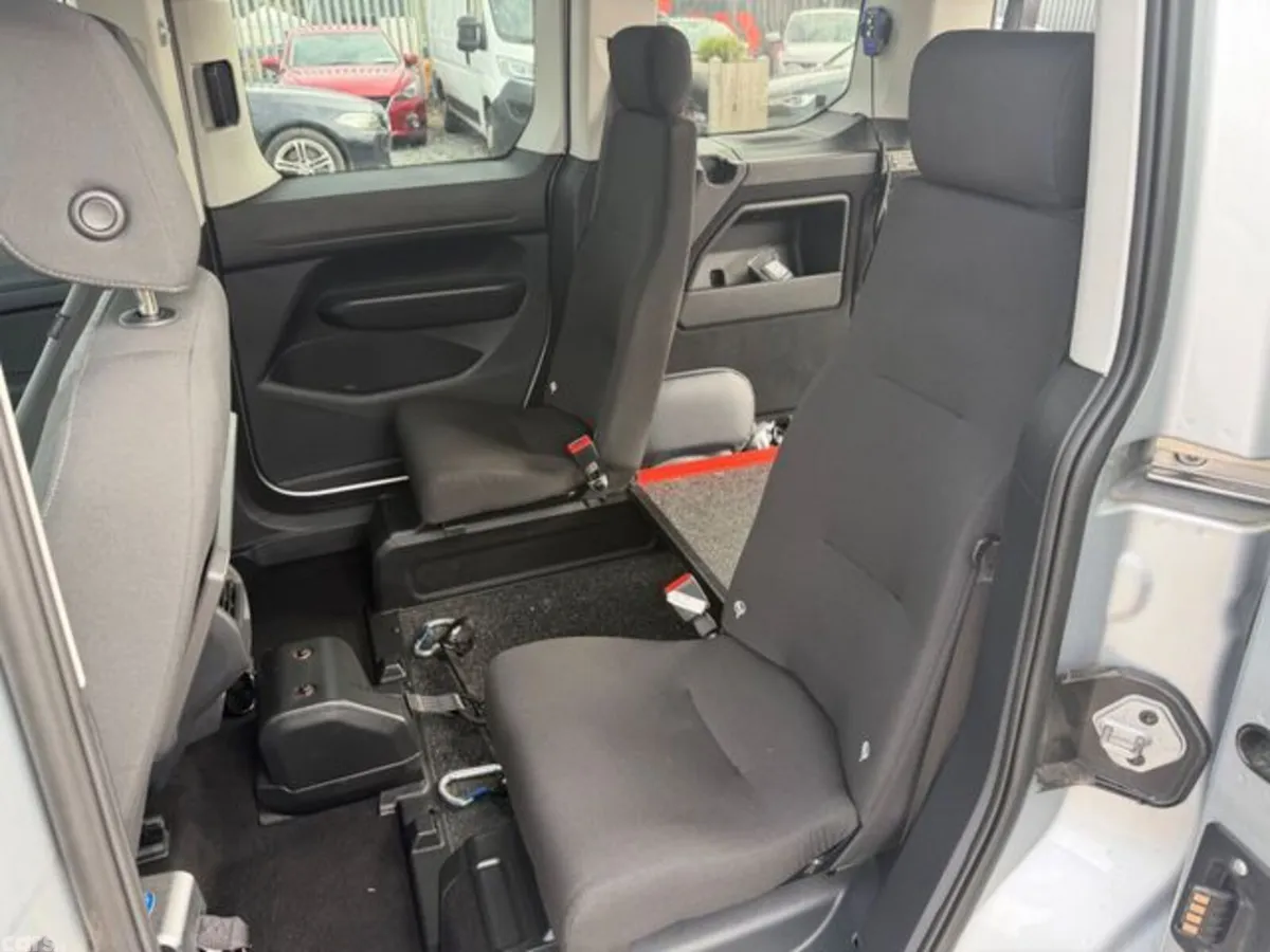 Ford Tourneo Connect MPV, Diesel, 2024, Grey