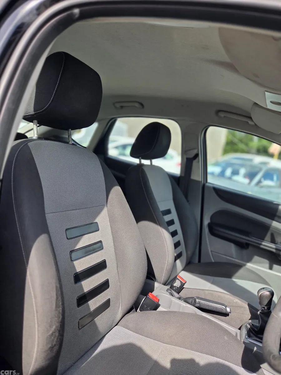 Ford Focus Hatchback, Diesel, 2010, Black