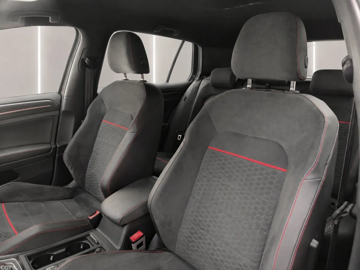 Volkswagen Golf Hatchback, Petrol, 2017, Blue