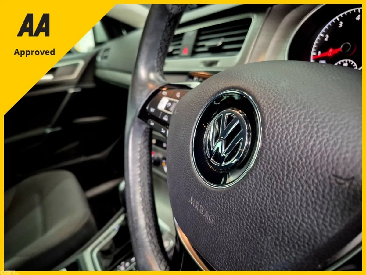 Volkswagen Golf Hatchback, Petrol, 2016, White