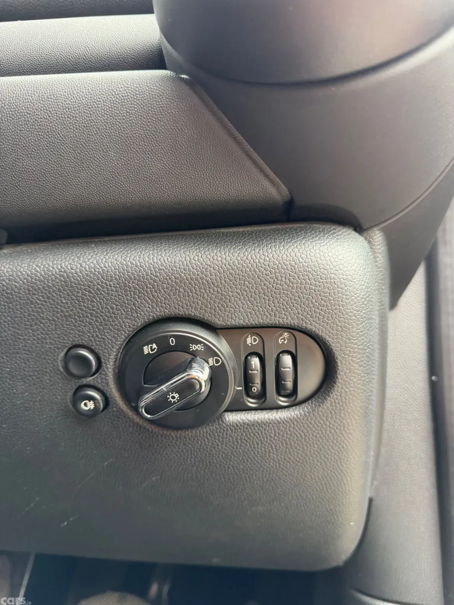 Mini Cooper Hatchback, Petrol, 2018, Grey