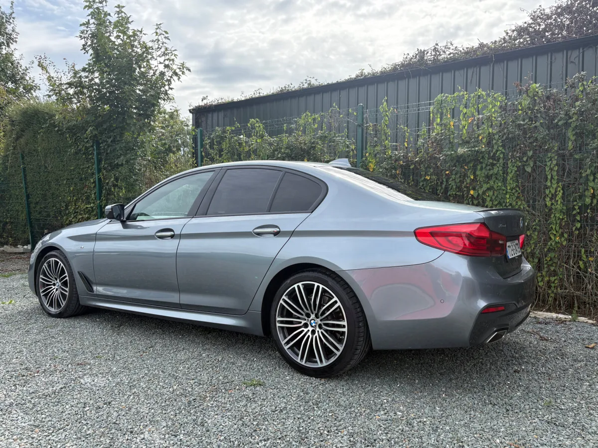 BMW 5-Series Saloon, Diesel, 2017, Blue