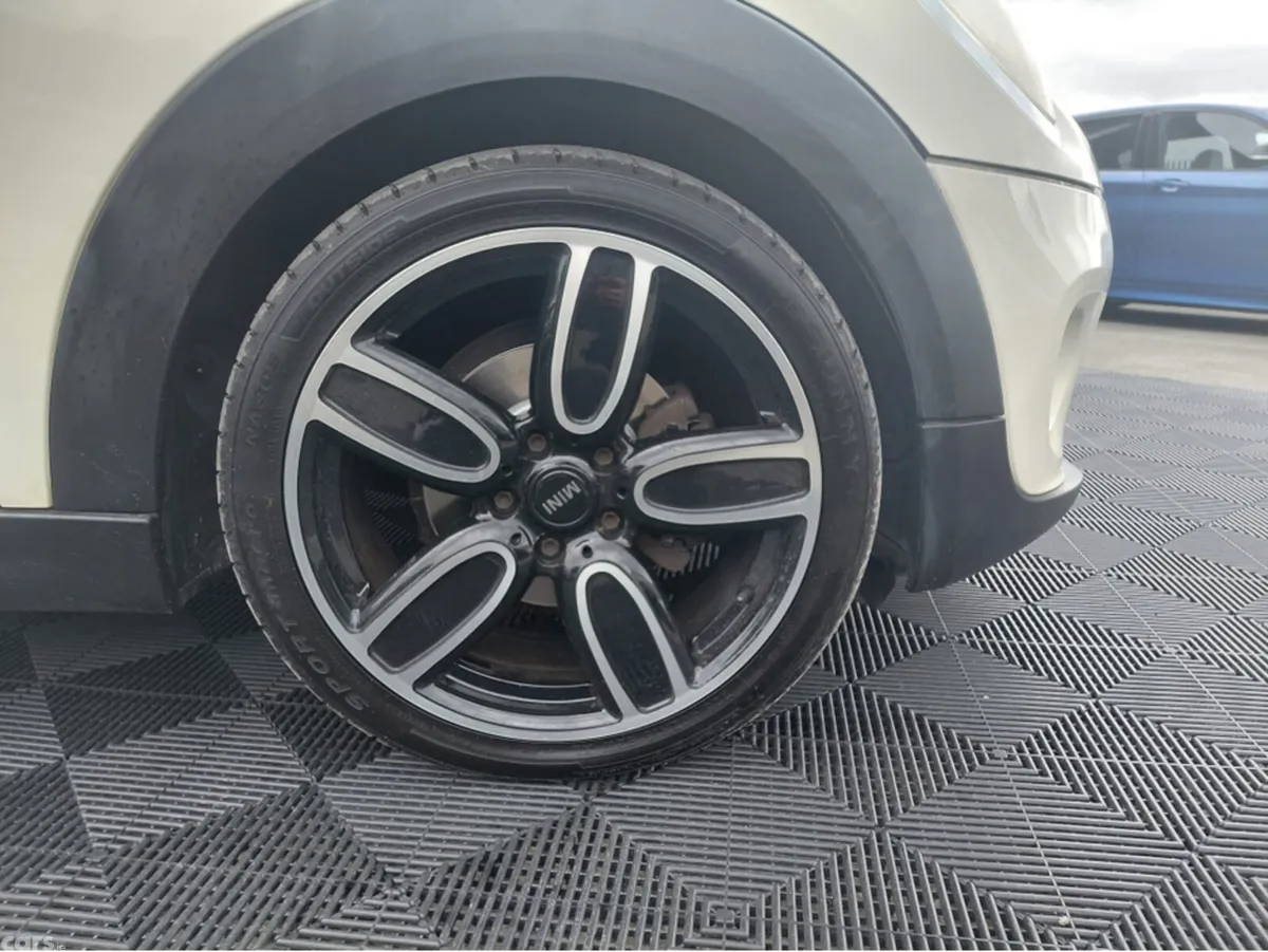 Mini Cooper Hatchback, Petrol, 2016, White