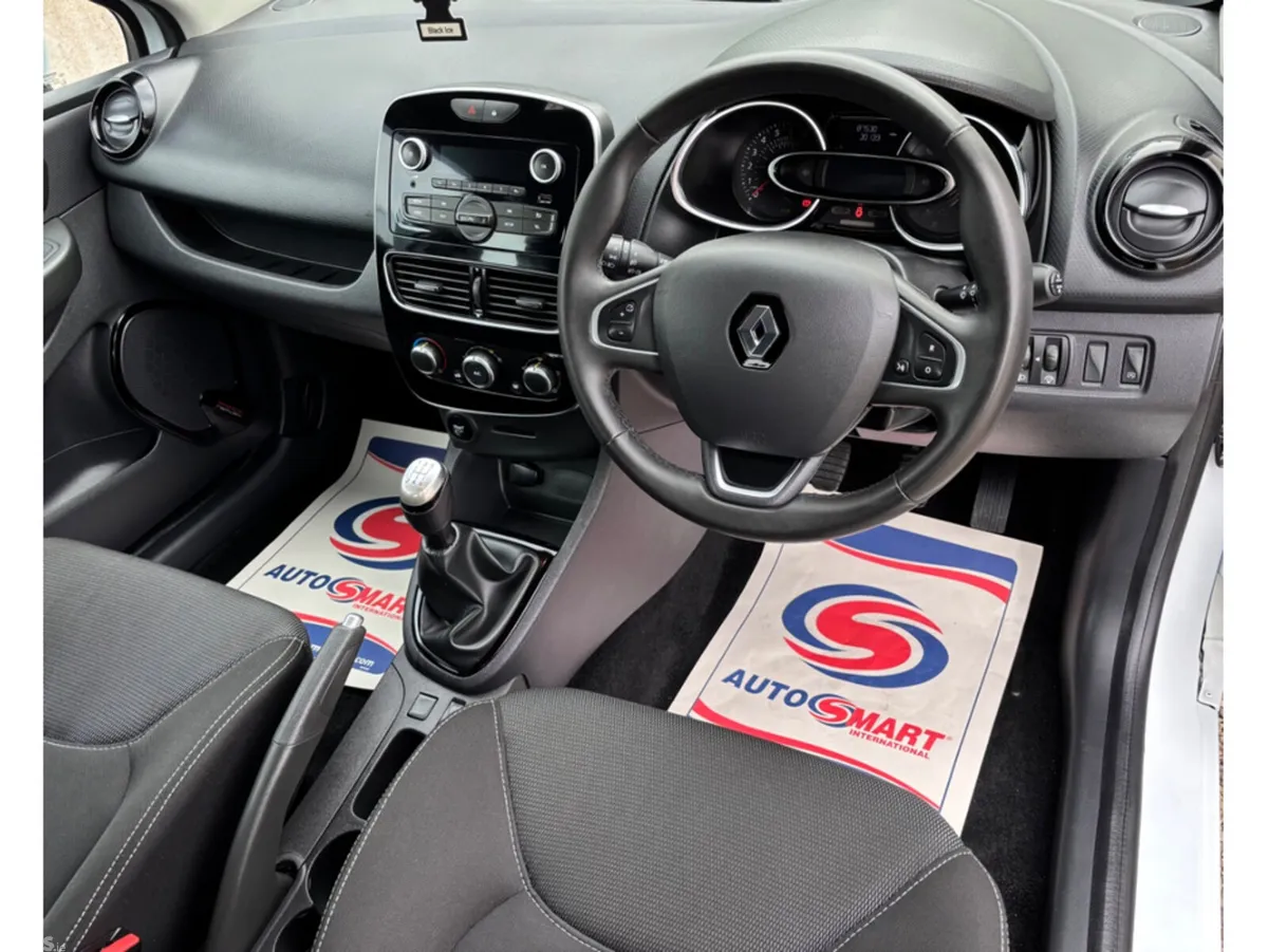 Renault Clio Hatchback, Petrol, 2019, White