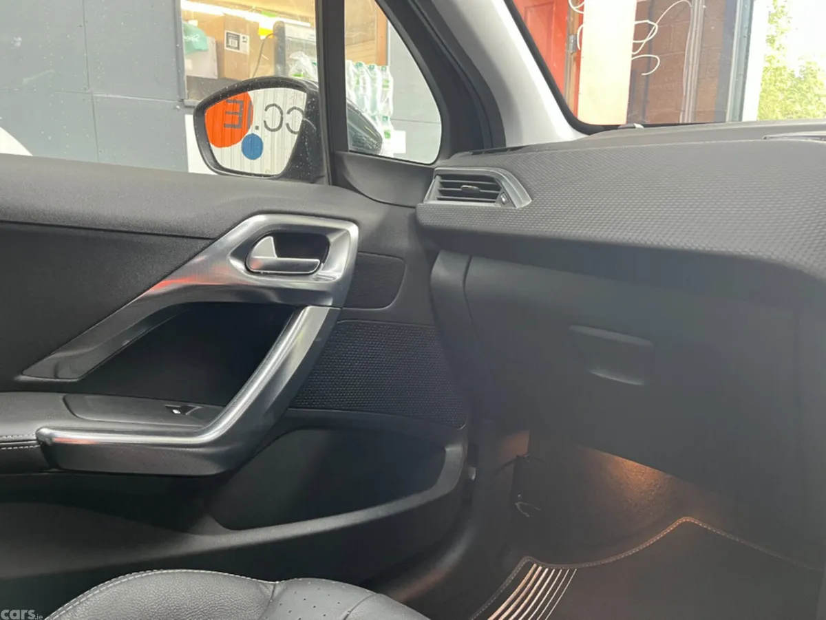 Peugeot 2008 SUV, Petrol, 2016, Black