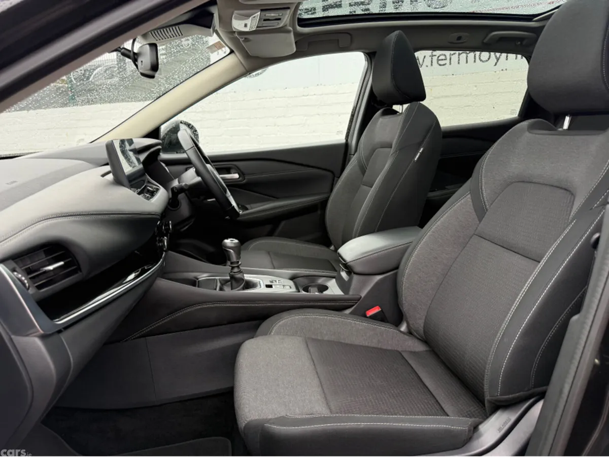 Nissan Qashqai Hatchback, Petrol, 2023, Black
