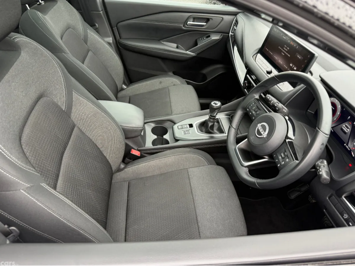 Nissan Qashqai Hatchback, Petrol, 2023, Black