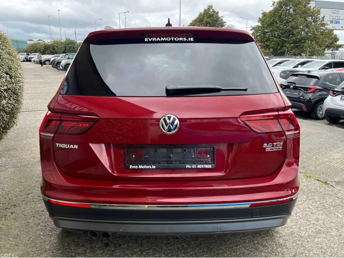 Volkswagen Tiguan SUV, Diesel, 2020, Red