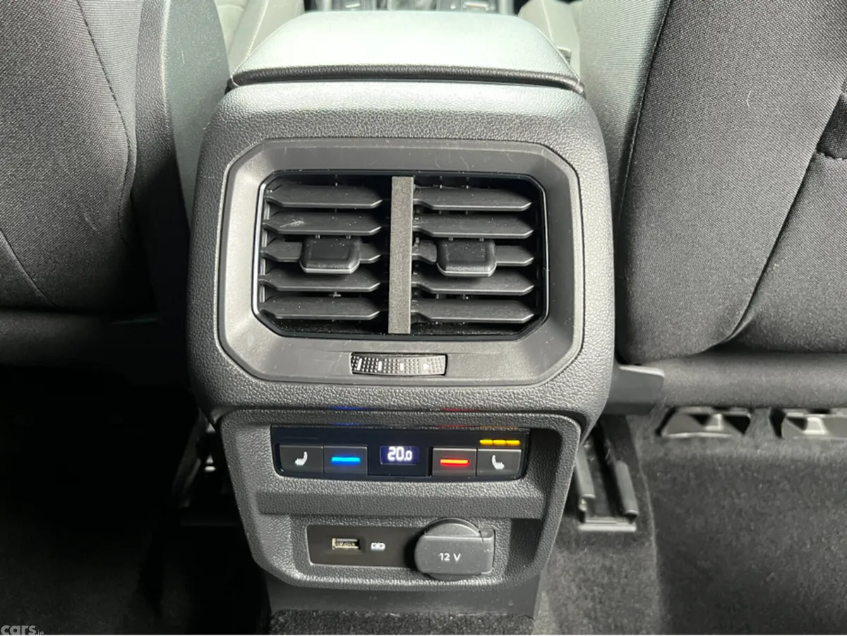 Volkswagen Tiguan SUV, Diesel, 2020, Red