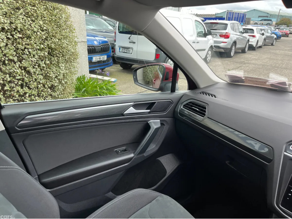 Volkswagen Tiguan SUV, Diesel, 2020, Red