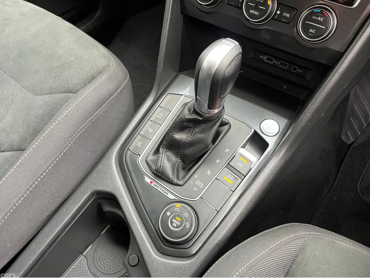Volkswagen Tiguan SUV, Diesel, 2020, Red