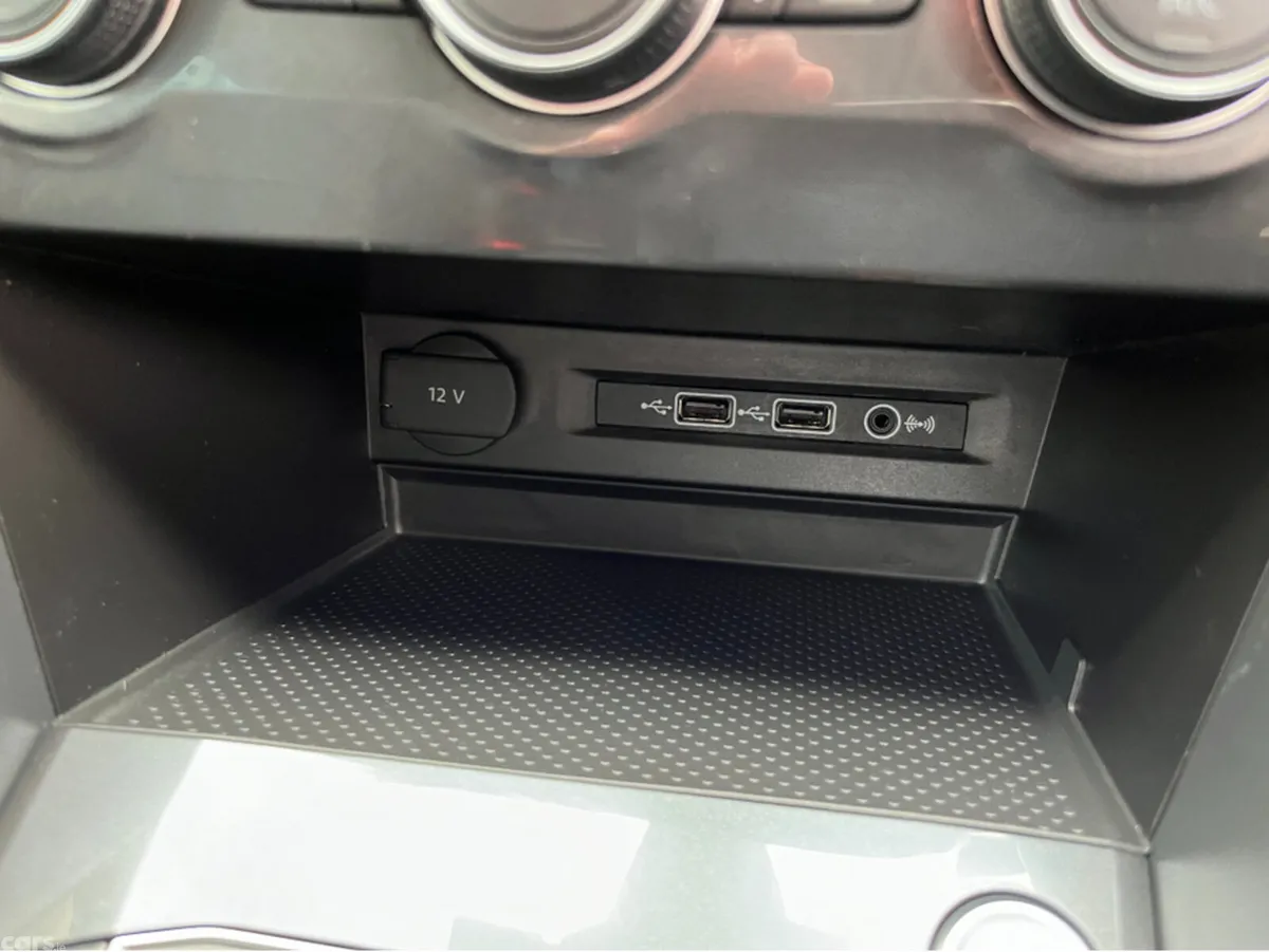 Volkswagen Tiguan SUV, Diesel, 2020, Red