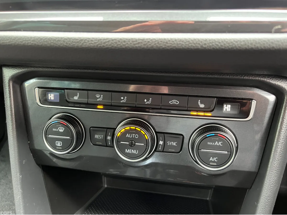 Volkswagen Tiguan SUV, Diesel, 2020, Red