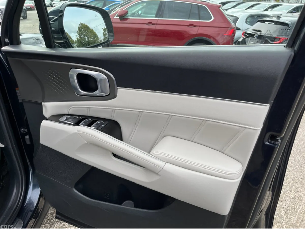 Kia Sorento SUV, Petrol Plug-in Hybrid, 2023, Blue