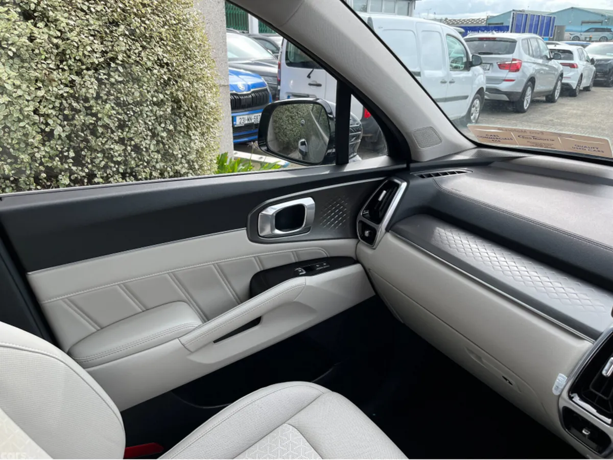 Kia Sorento SUV, Petrol Plug-in Hybrid, 2023, Blue