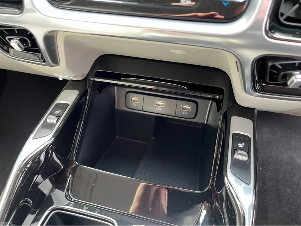 Kia Sorento SUV, Petrol Plug-in Hybrid, 2023, Blue