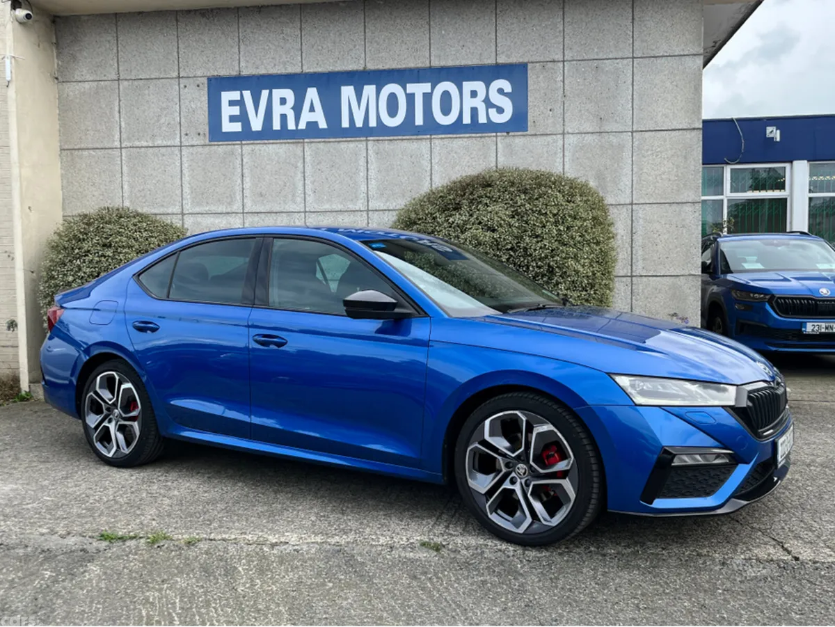 Skoda Octavia Saloon, Diesel, 2022, Blue