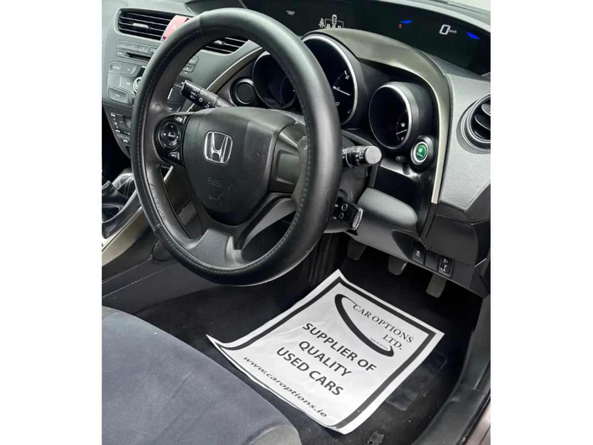 Honda Civic Hatchback, Diesel, 2014, Brown