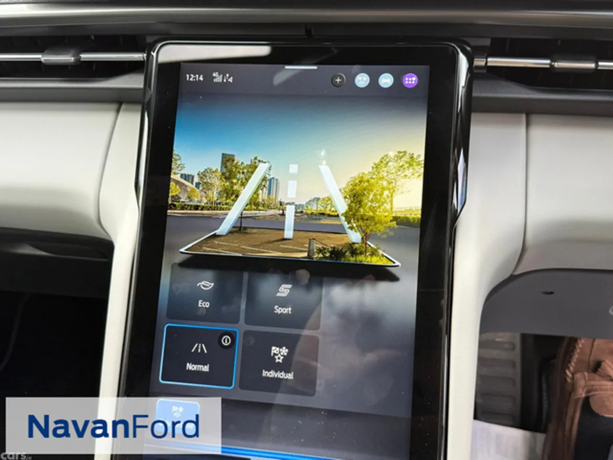 Ford Capri SUV, Electric, 2025, White