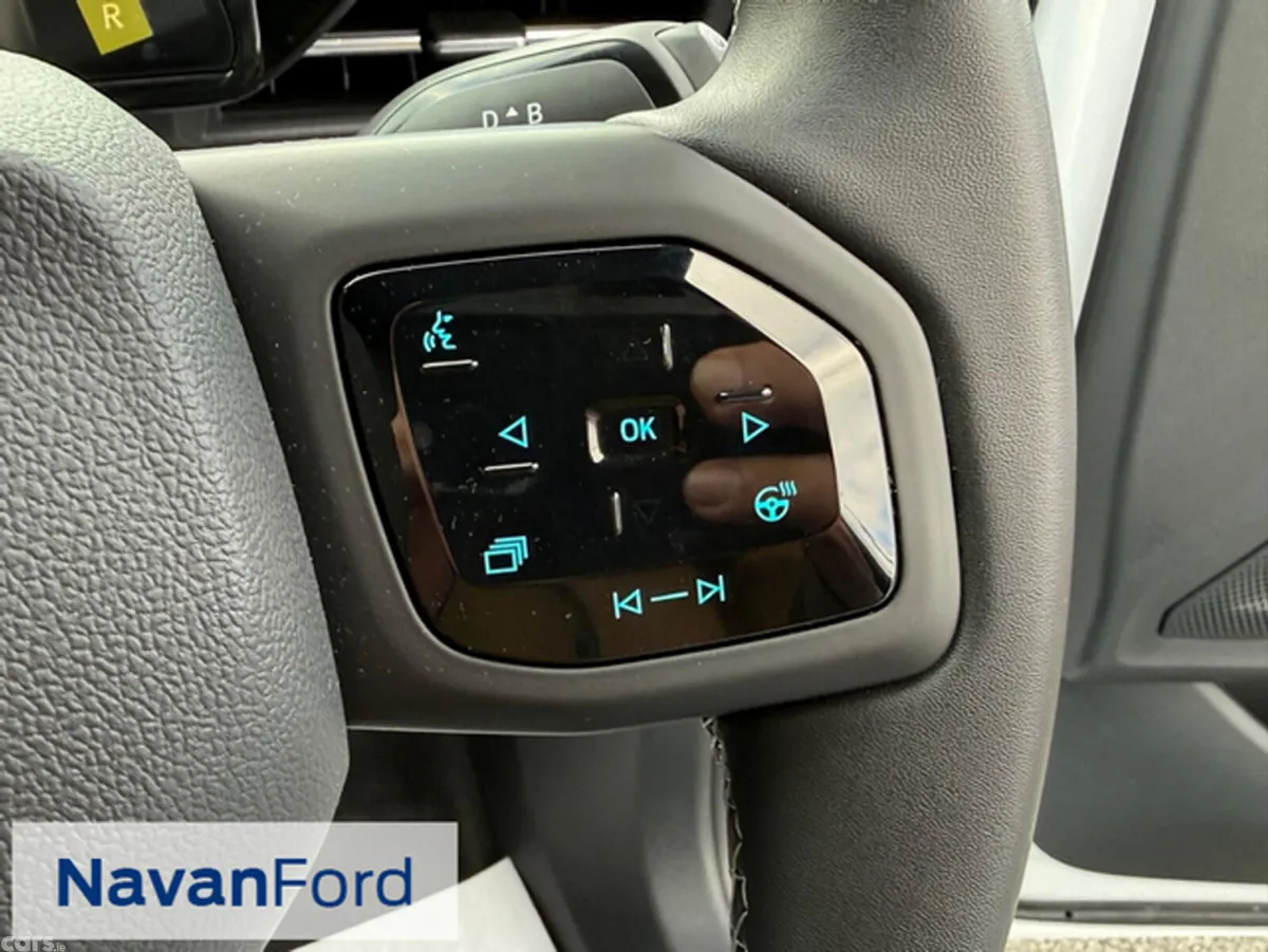 Ford Capri SUV, Electric, 2025, White
