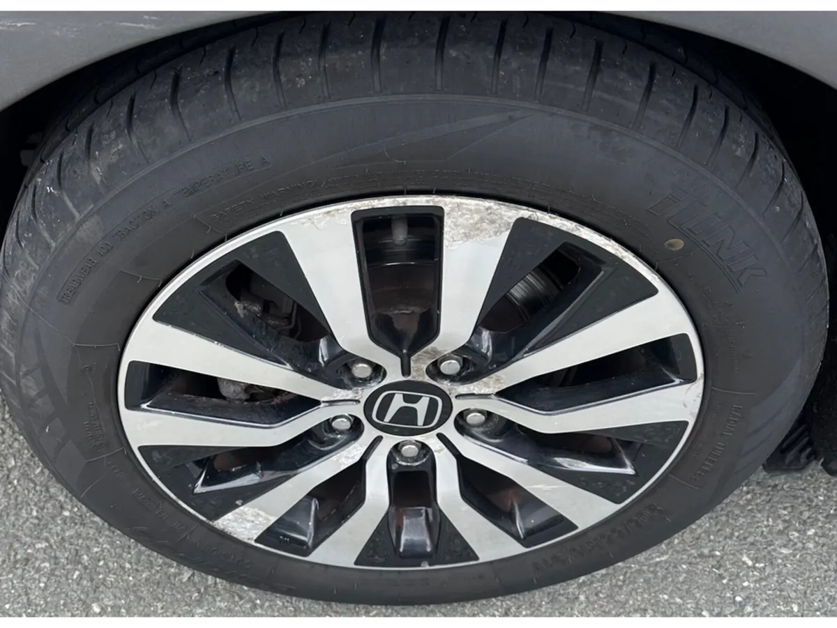 Honda Civic Hatchback, Diesel, 2014, Brown