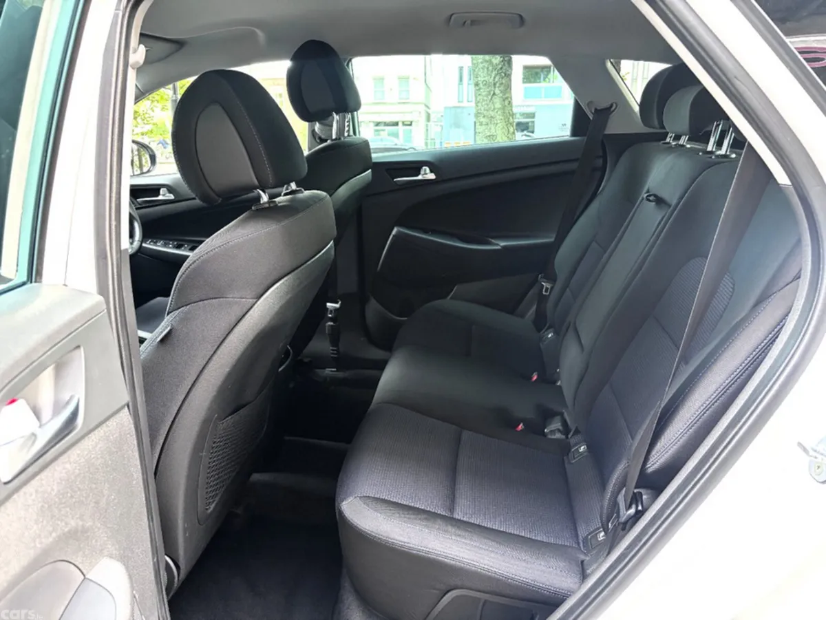 Hyundai Tucson MPV, Diesel, 2016, White