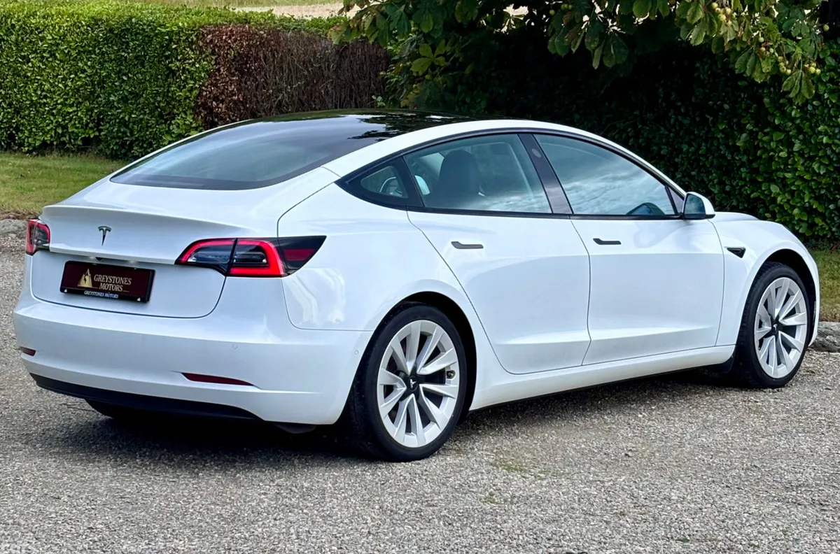 Tesla Model 3 Saloon, Electric, 2021, White