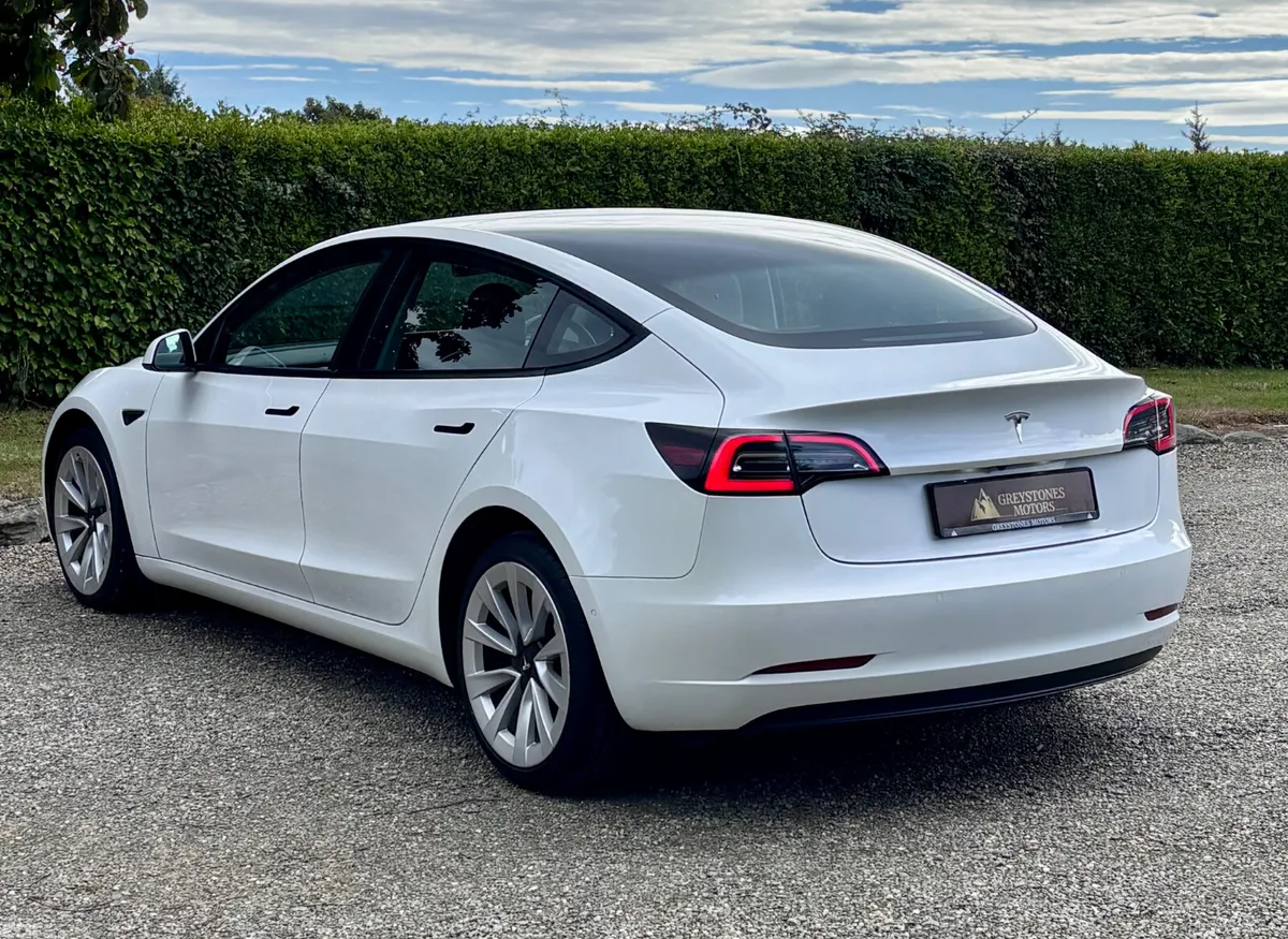 Tesla Model 3 Saloon, Electric, 2021, White