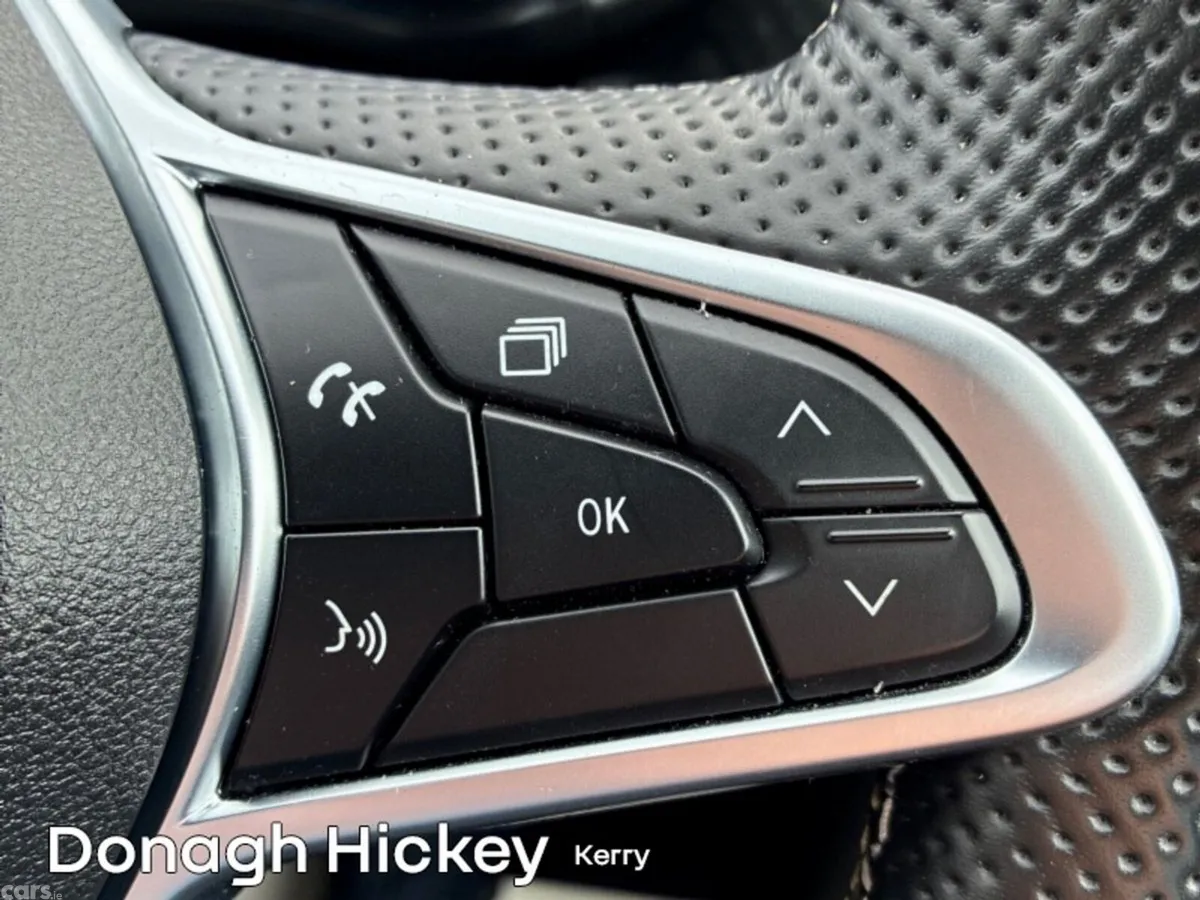 Renault Arkana SUV, Petrol, 2023, Black