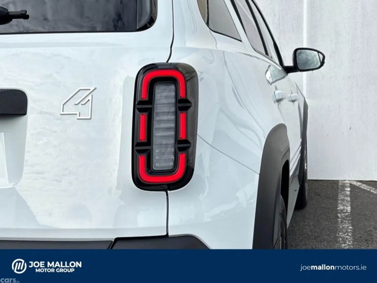 Renault 4 Hatchback, Electric, 2026, White