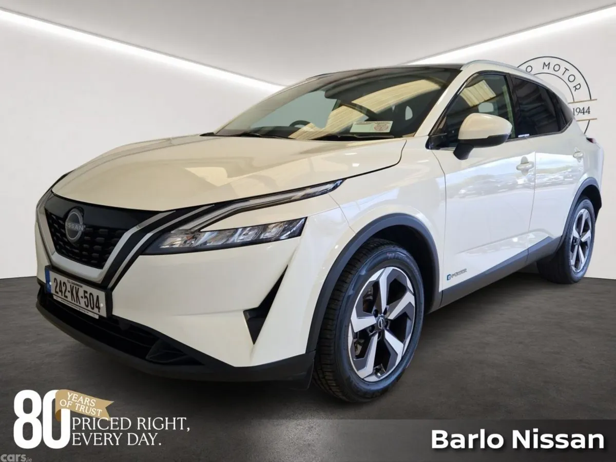 Nissan Qashqai MPV, Petrol, 2024, White