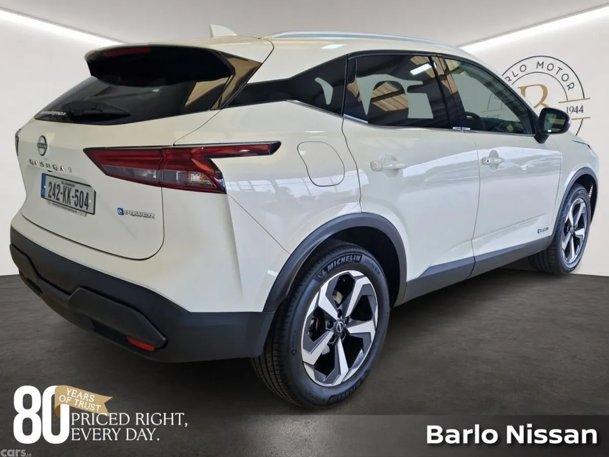 Nissan Qashqai MPV, Petrol, 2024, White
