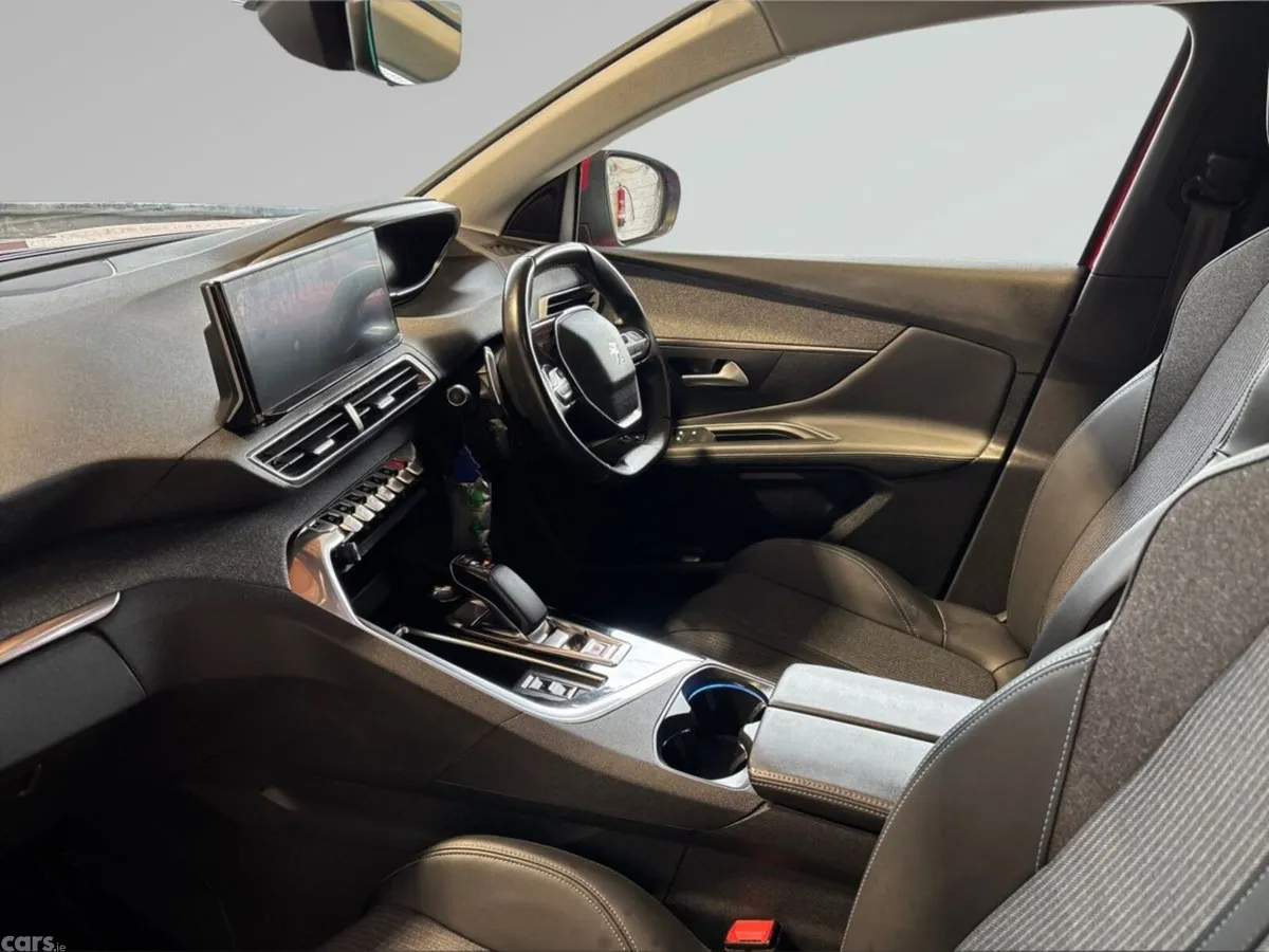 Peugeot 3008 MPV, Petrol Plug-in Hybrid, 2021, Red