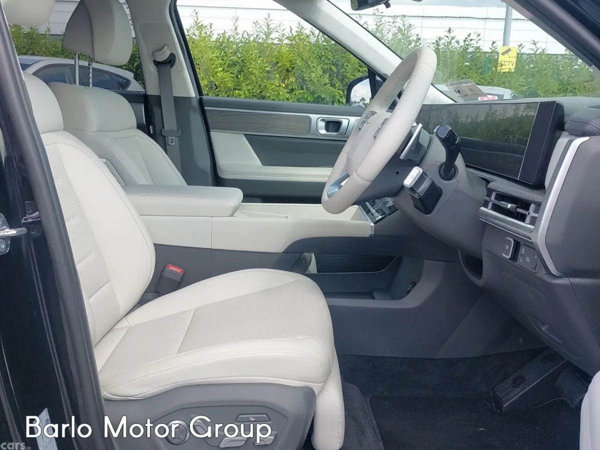 Hyundai Santa Fe SUV, Petrol Plug-in Hybrid, 2026, Black