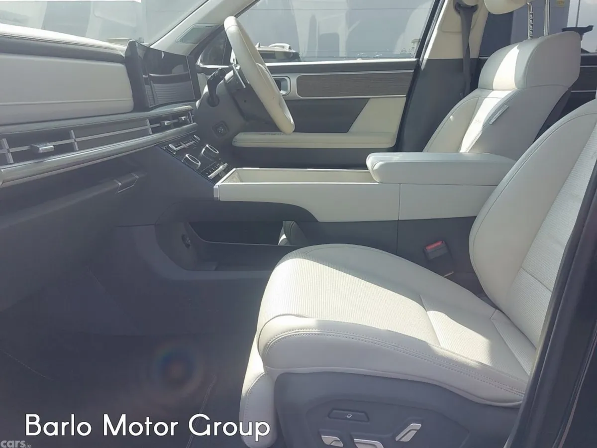 Hyundai Santa Fe SUV, Petrol Plug-in Hybrid, 2026, Black