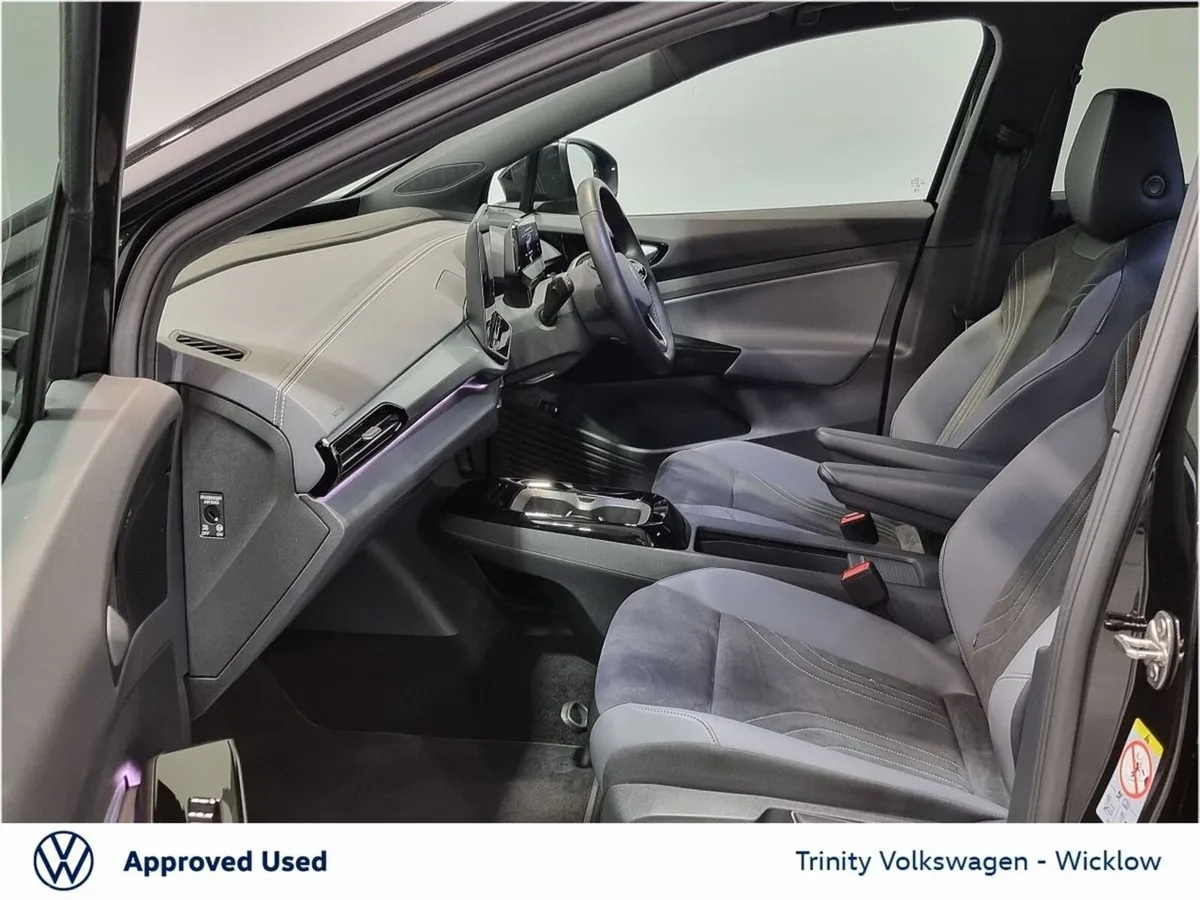 Volkswagen ID.4 SUV, Electric, 2026, Black