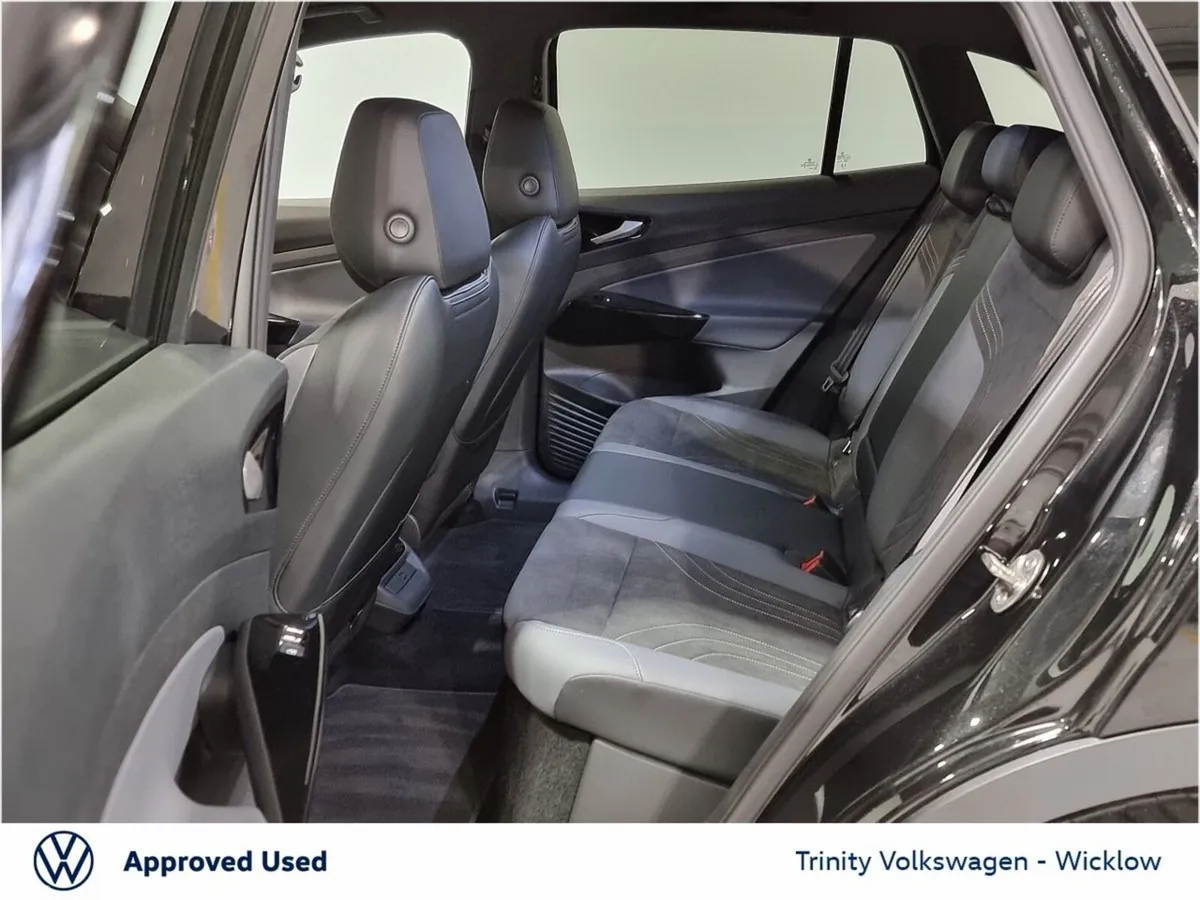Volkswagen ID.4 SUV, Electric, 2026, Black