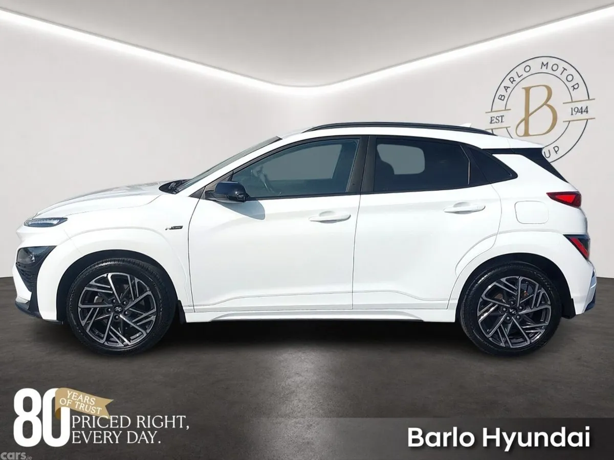 Hyundai KONA MPV, Petrol, 2022, White